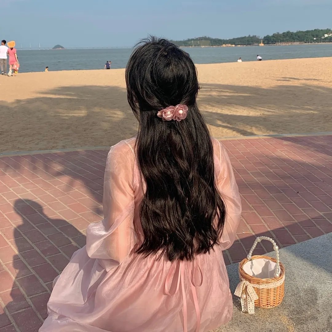 赤裸的美奈子